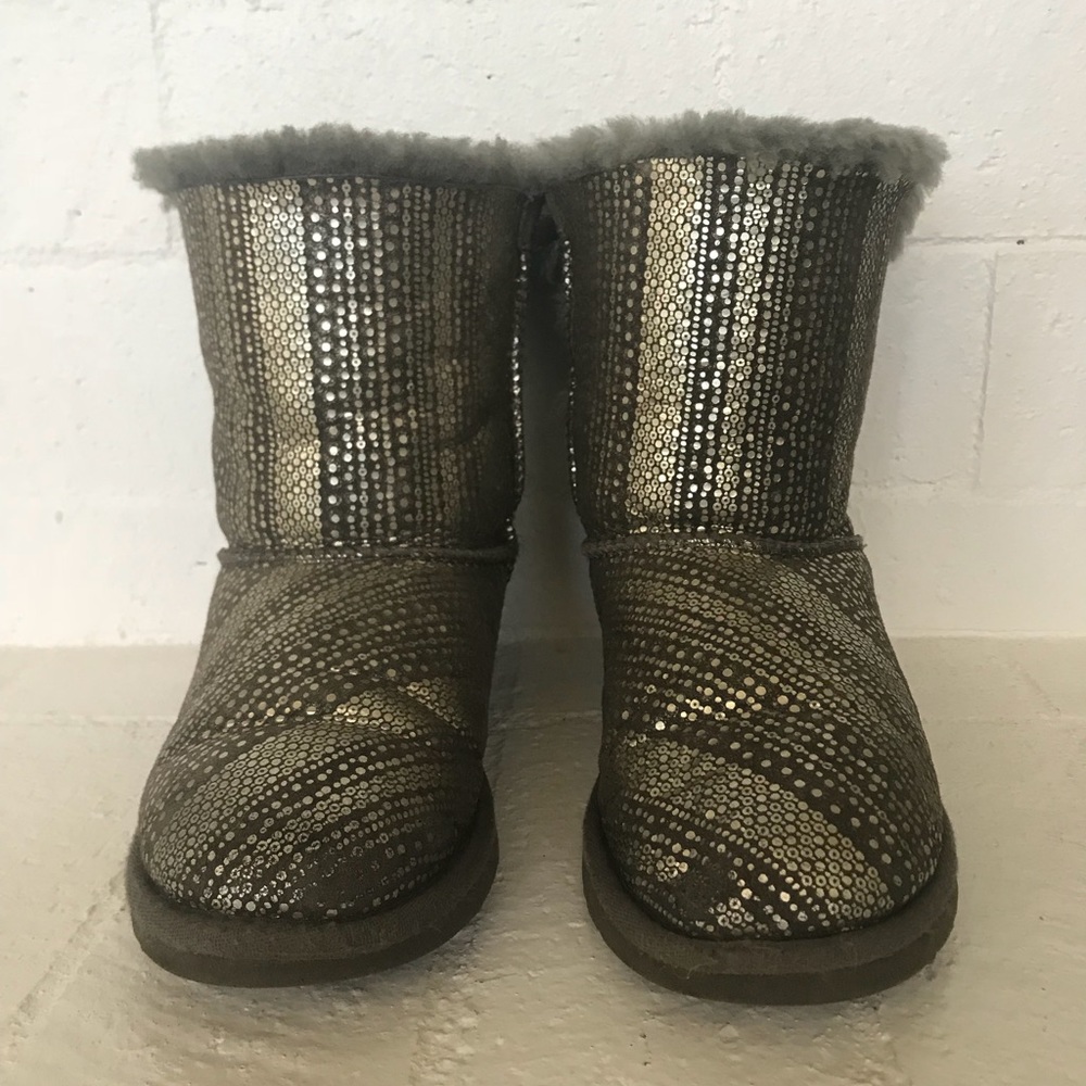 UGG Girls Bailey Bow II Boot